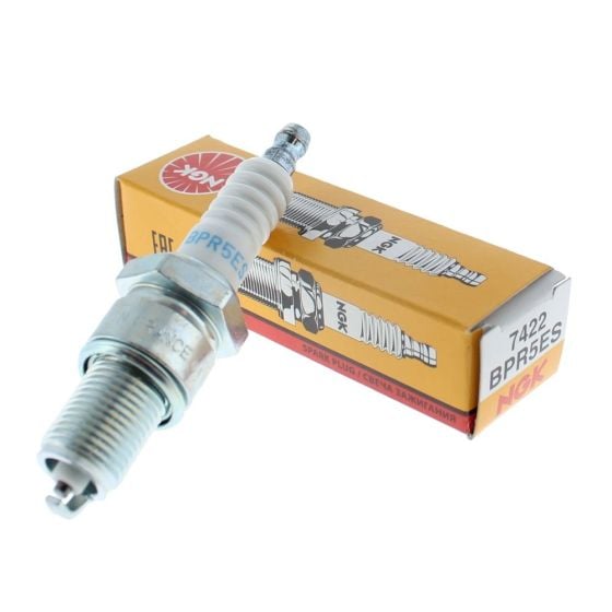 Spark Plug for Honda GX120, GX160, GX240, GX390 Engines - OEM No. 98079 55876