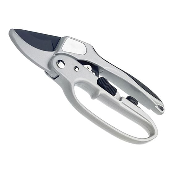 BD31303 Premier Ratchet Pruning Shear by Bulldog - BD31303