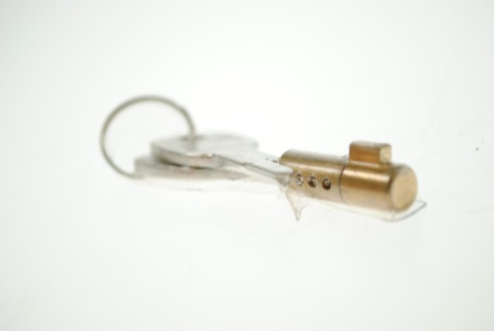 Integral Coupling Security Lock With 2 Keys - Bulk (No Retail Pack)