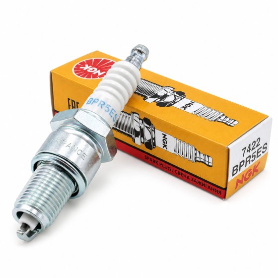 Spark Plug for Honda GX120, GX160, GX240, GX390 Engines - OEM No. 98079 55876